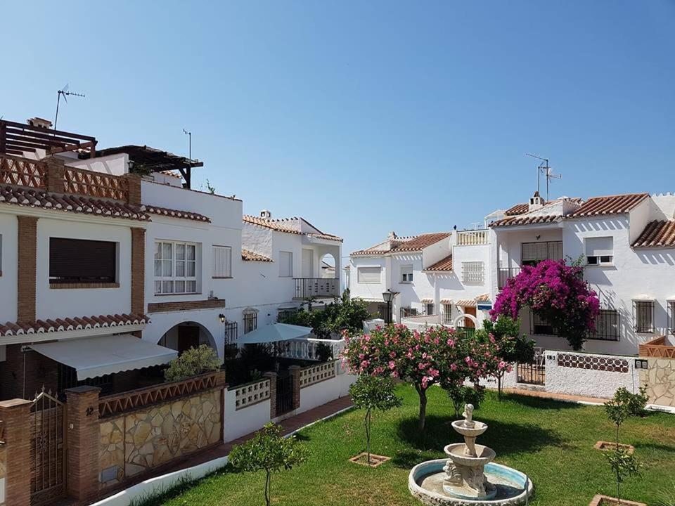 B&B Nerja Bagian luar foto